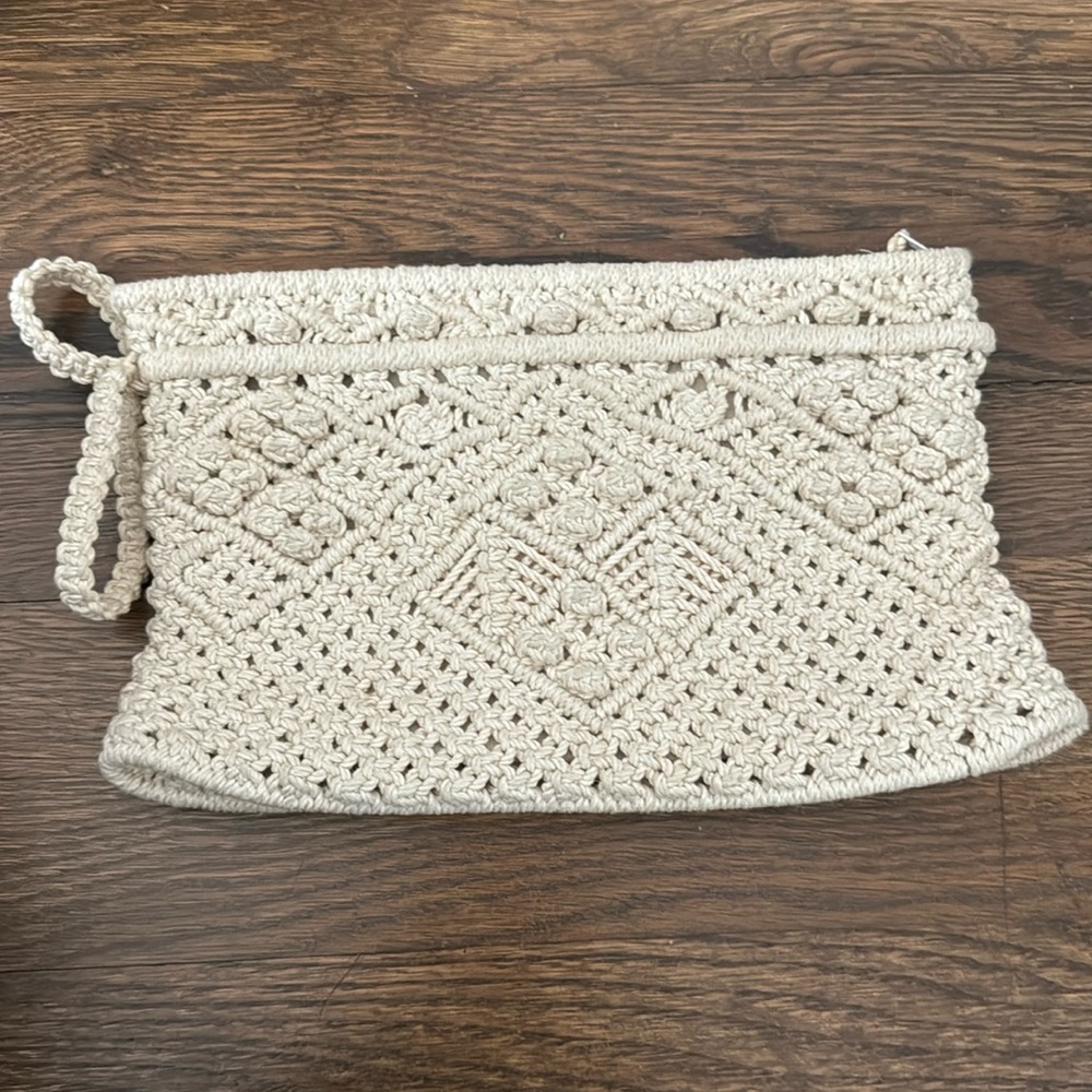 Vintage Cream Crochet Clutch